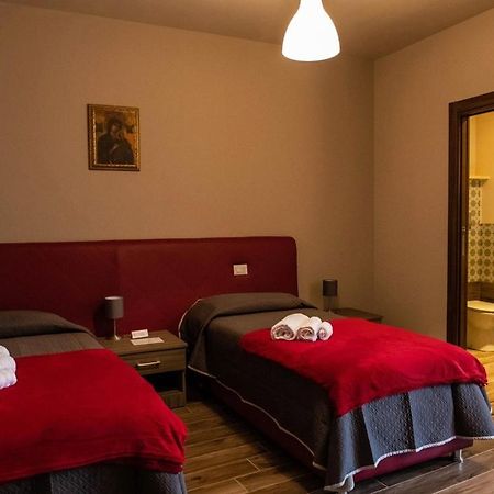 Il Carro Comfortable Rooms San Giovanni Gemini Dış mekan fotoğraf